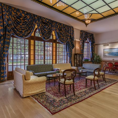 Grande Albergo Сестри-Леванте Экстерьер фото