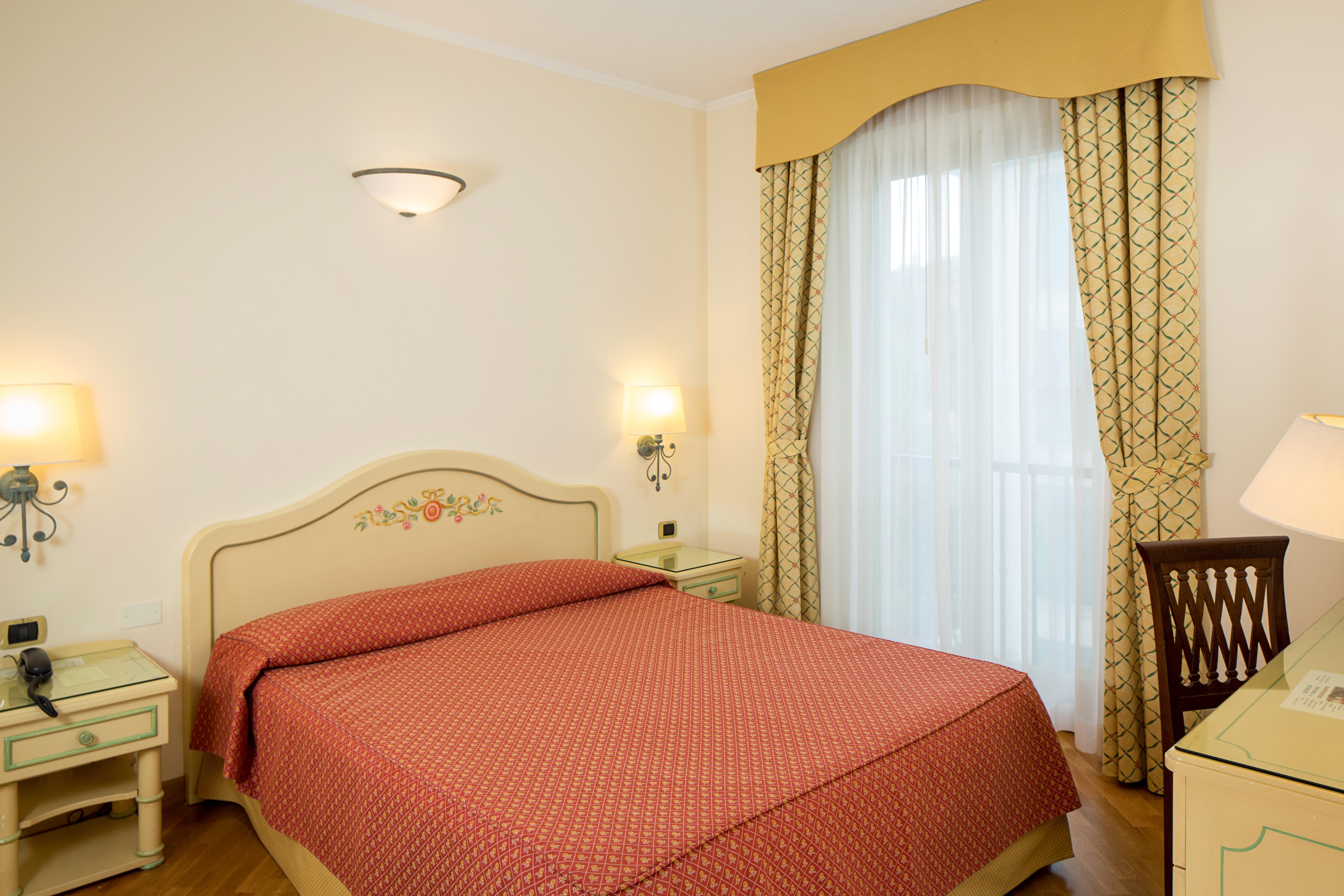 Grande Albergo Сестри-Леванте Экстерьер фото