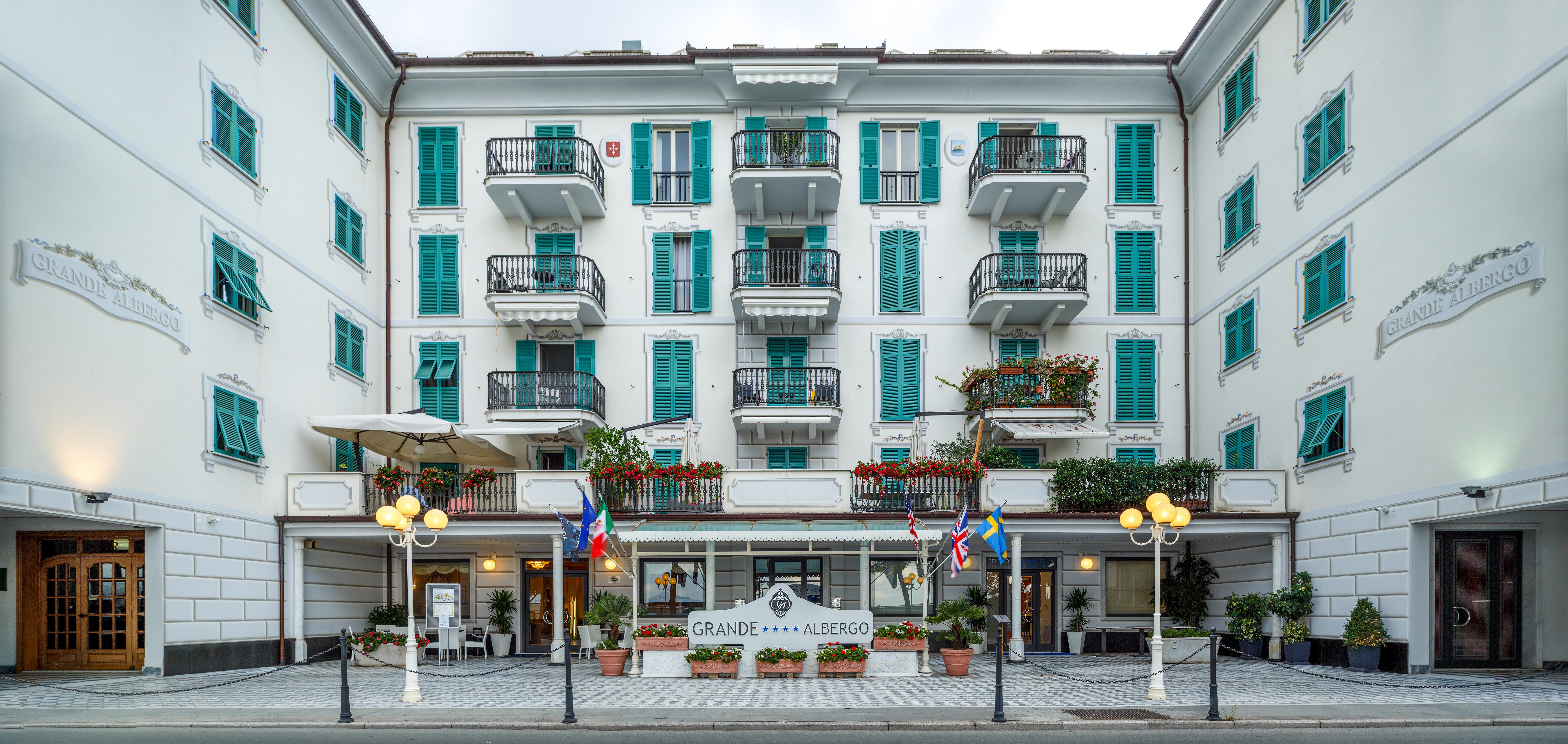 Grande Albergo Сестри-Леванте Экстерьер фото