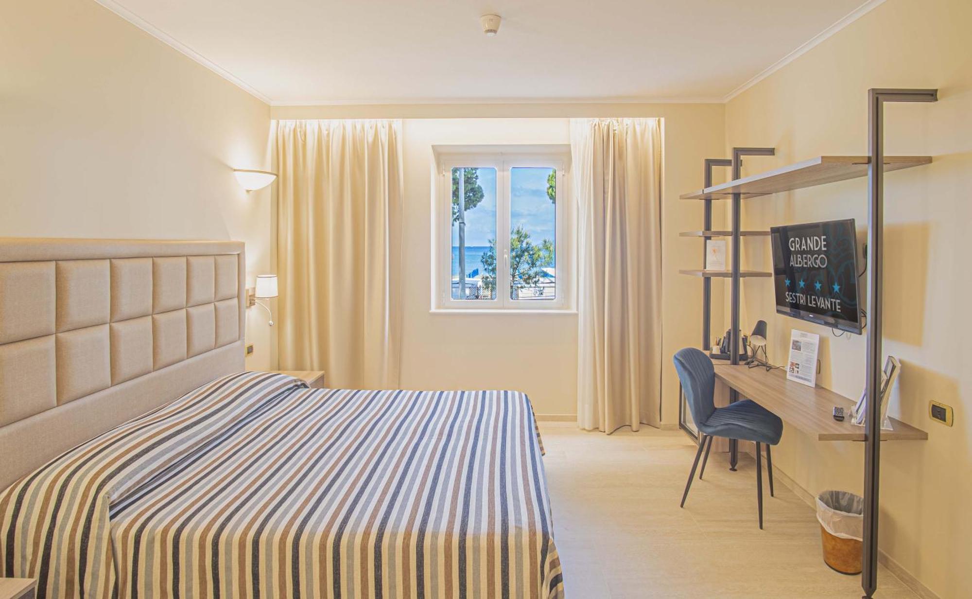 Grande Albergo Сестри-Леванте Экстерьер фото